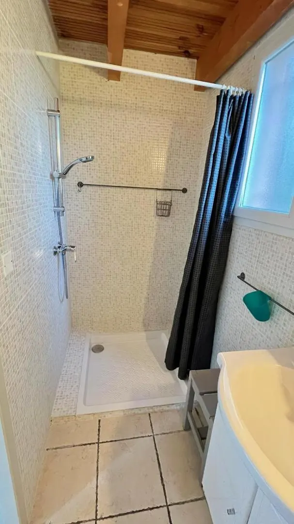 La Rose Des Vents Bed & Breakfast Neoules France