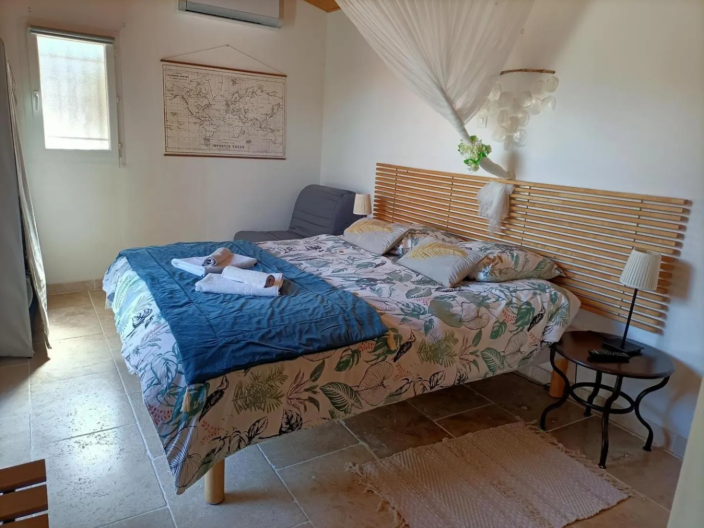 La Rose Des Vents Bed & Breakfast Neoules France